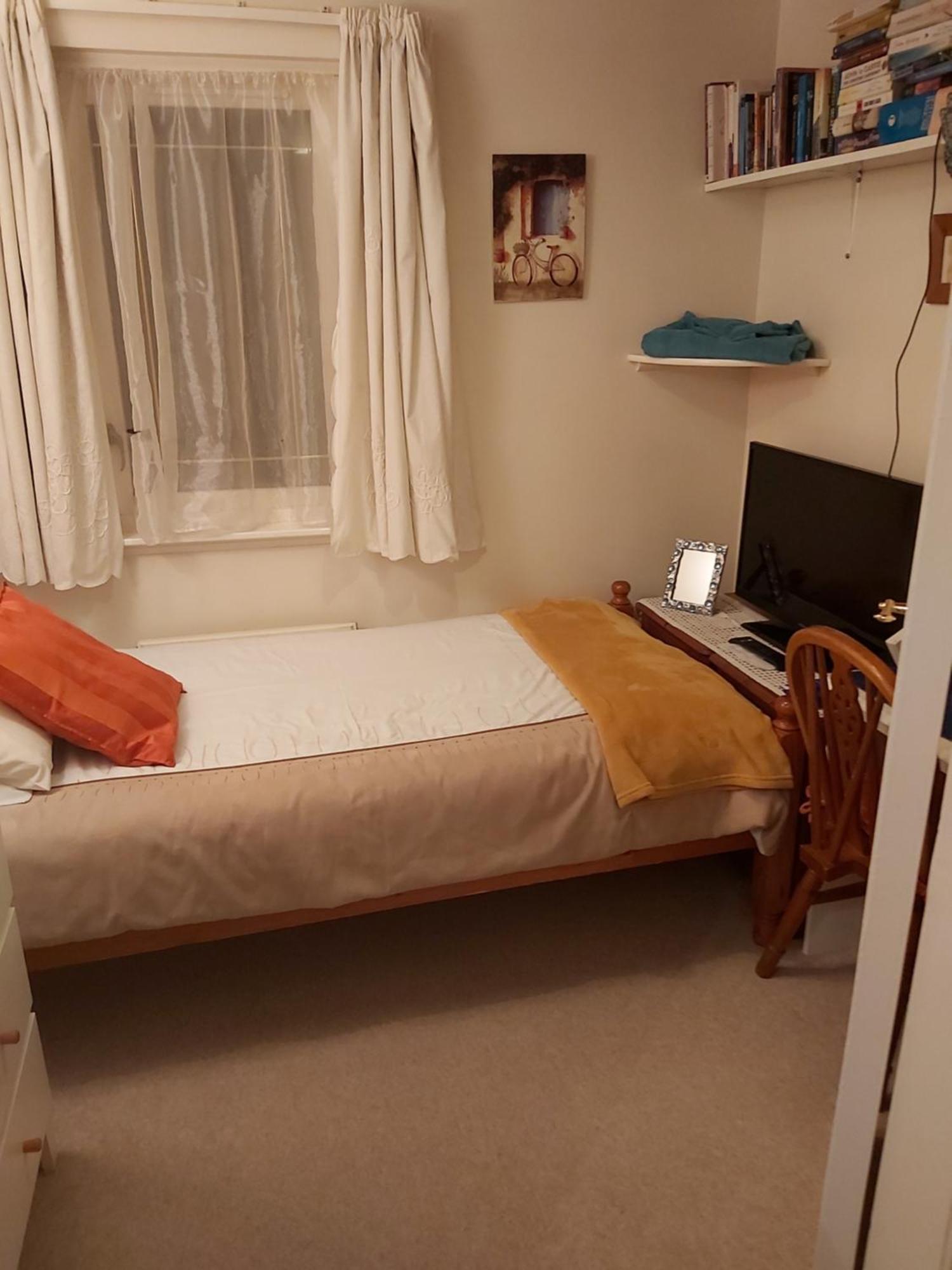Homely Haven, Dunfermline Room photo
