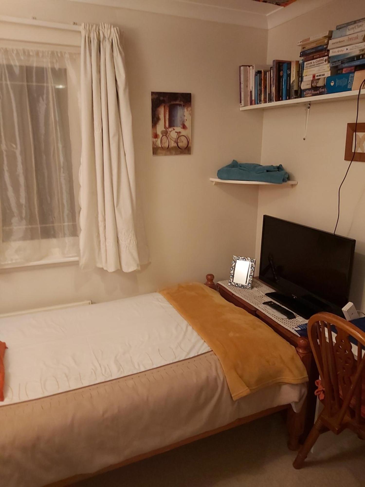 Homely Haven, Dunfermline Room photo
